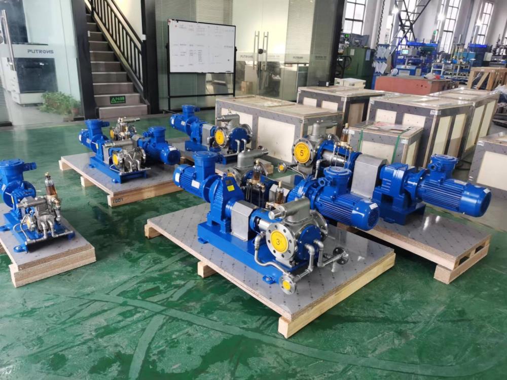 集装机封，前后夹套，自带机封冲洗油杯不锈钢齿轮泵